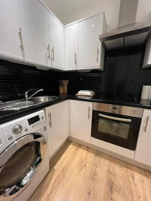 Spacious 2Bed/2Bath Flat Next To London Eye Apartment Exterior photo